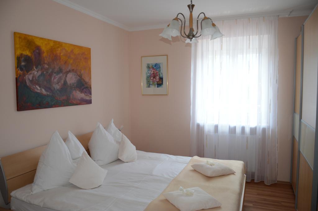 Haus Thon Appartement Bodensdorf Kamer foto